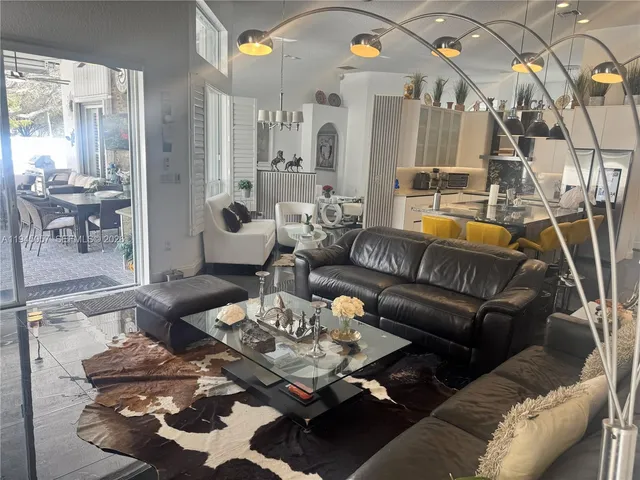 $1,330,000 | 13707 Northwest 21st Street, Pembroke Pines, FL 33028