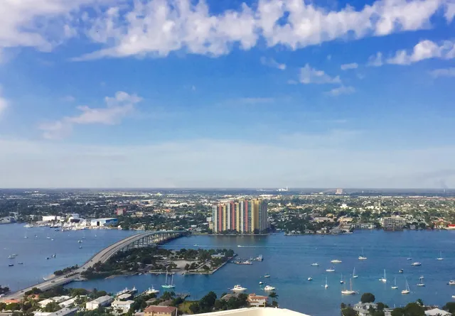 $4,500 | 3000 North Ocean Drive, Unit 27H, Singer Island, FL 33404