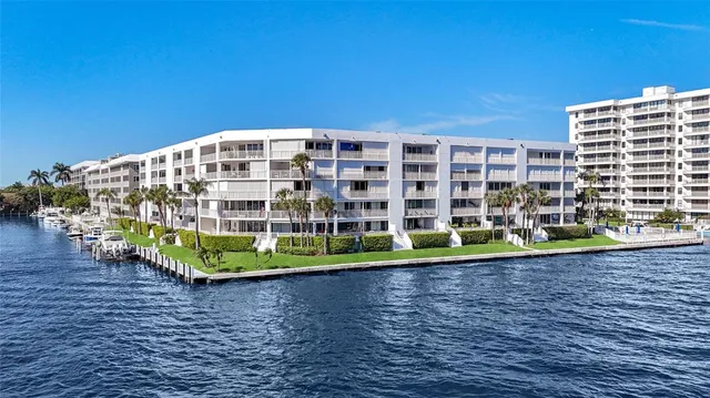 a view of a large building