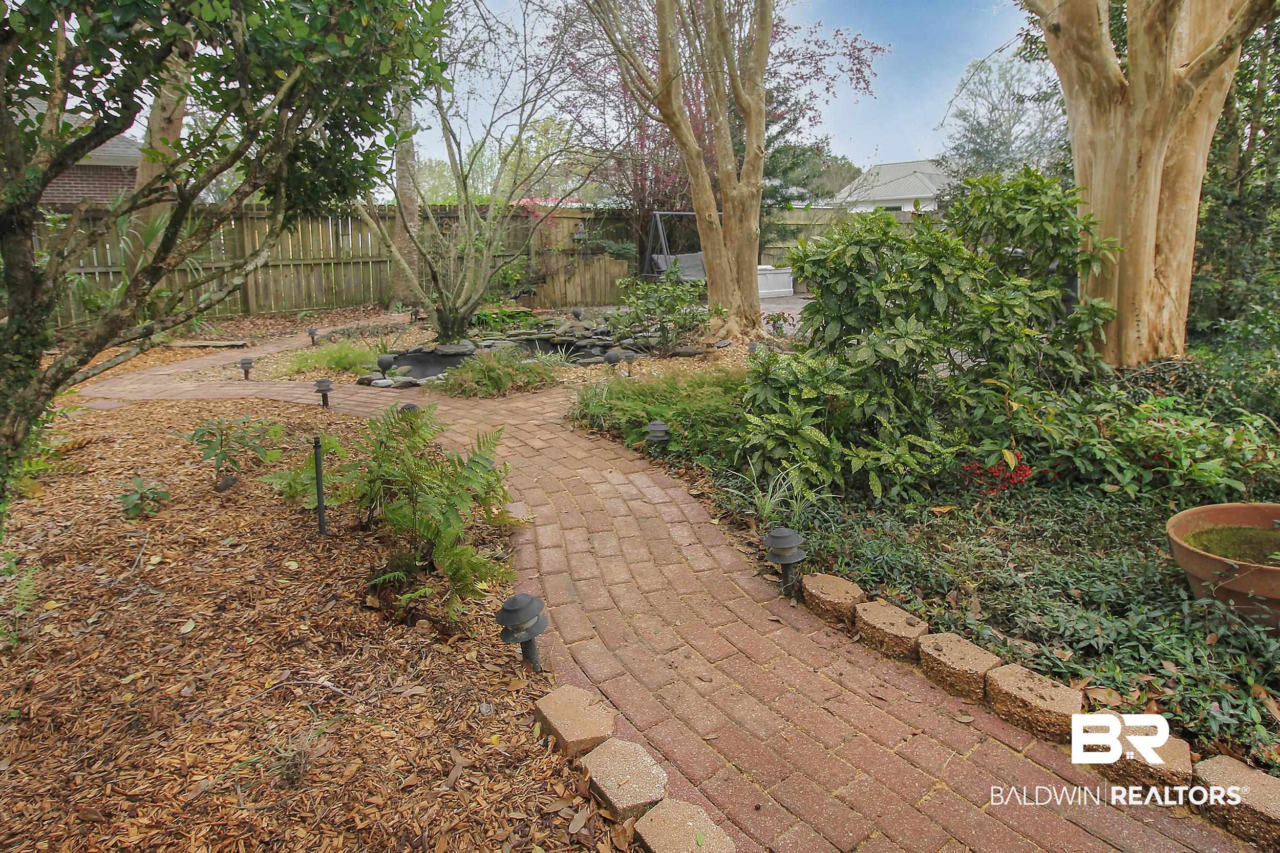 1601 North Pine Street Foley, AL 36535 - Photo 21 of 23 Backyard Path