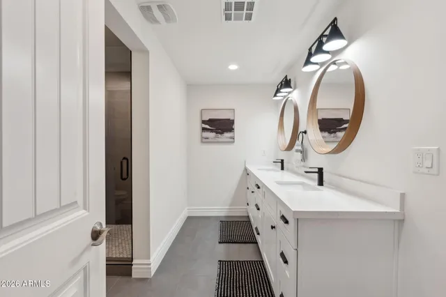 $9,500 | 5339 East Osborn Road, Phoenix, AZ 85018