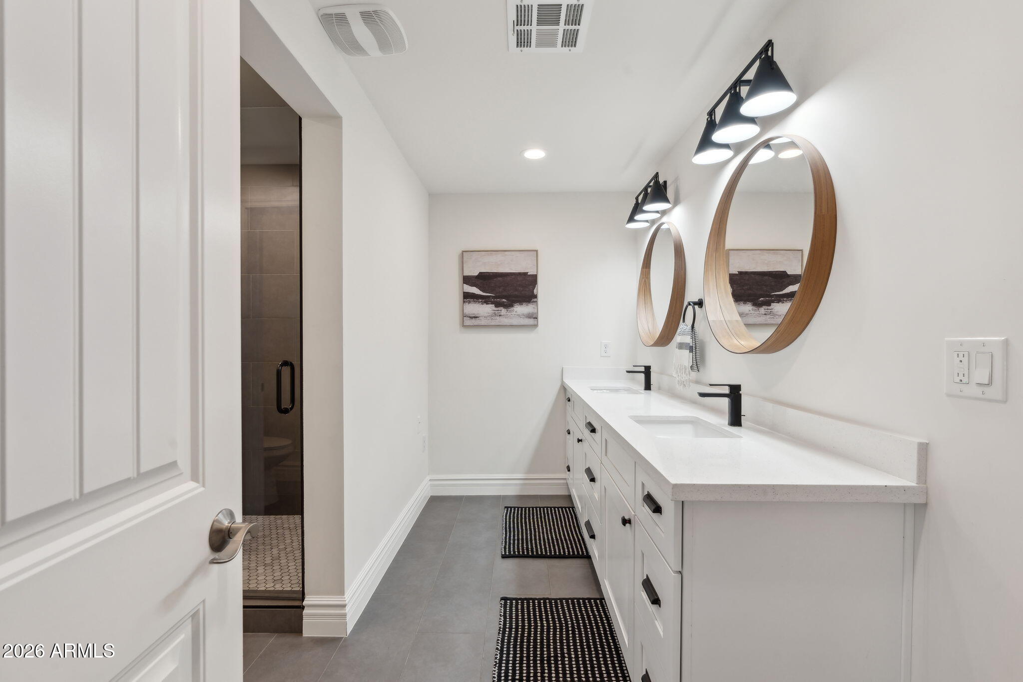 5339 East Osborn Road Phoenix, AZ 85018 - Photo 20 of 44 Primary Bathroom