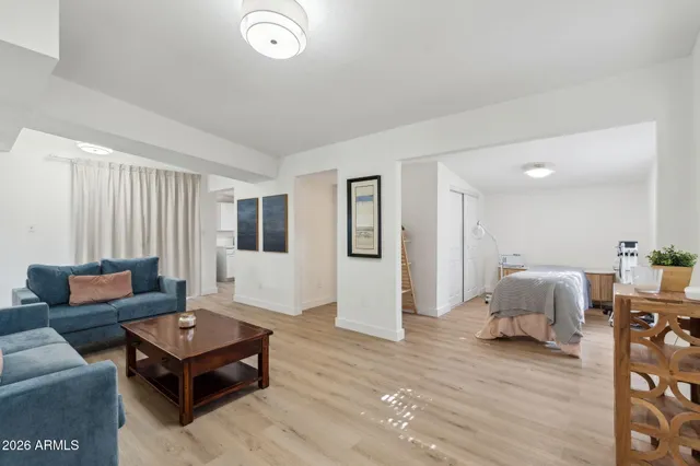 $9,500 | 5339 East Osborn Road, Phoenix, AZ 85018