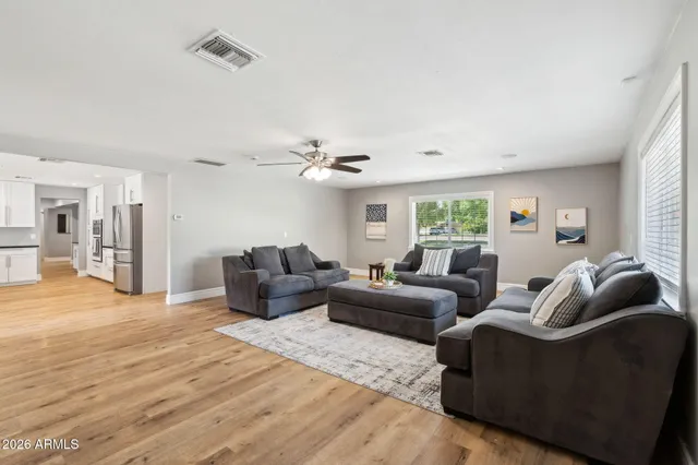 $9,500 | 5339 East Osborn Road, Phoenix, AZ 85018