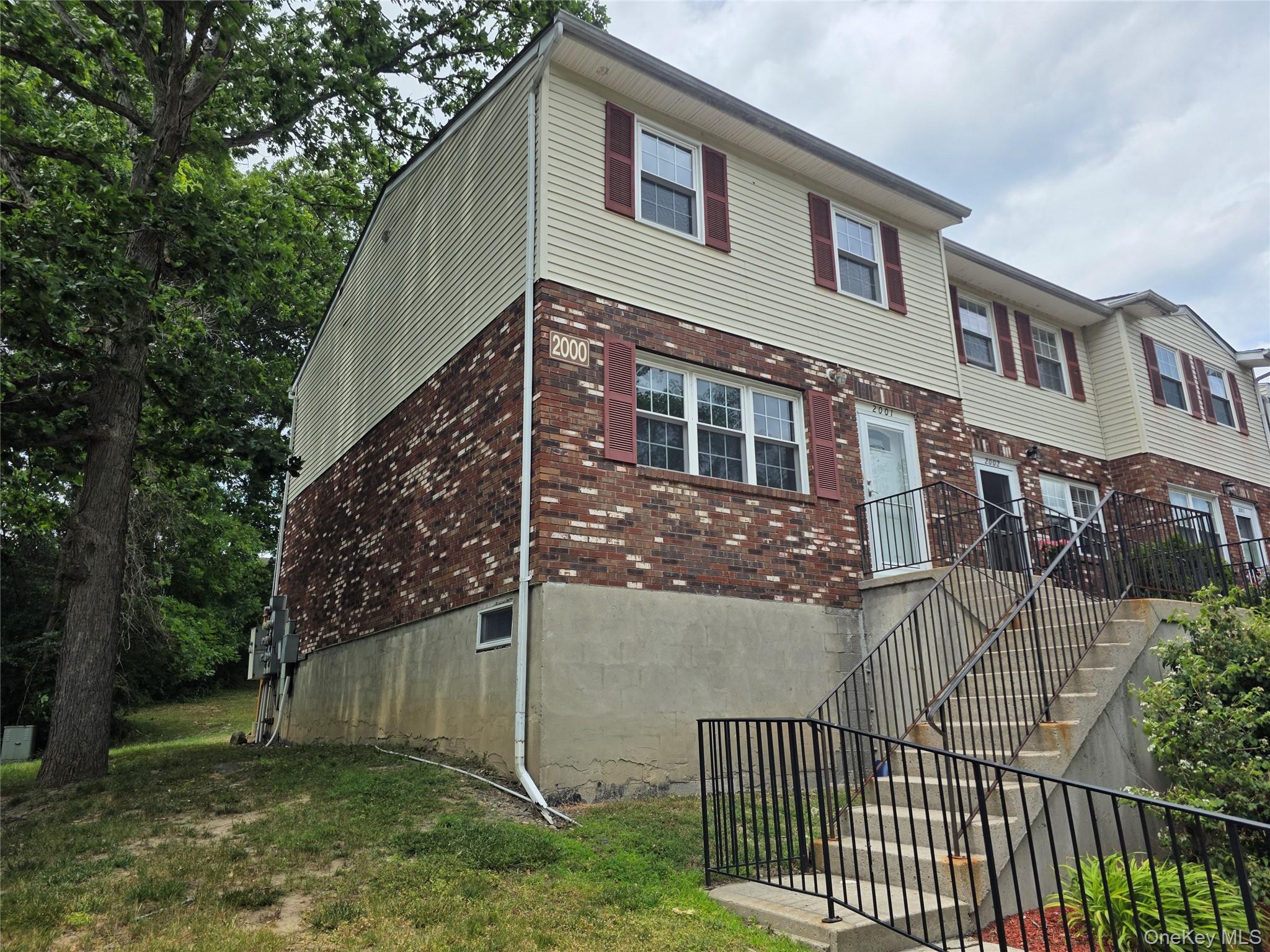 276 Temple Hill Road, Unit 2001 New Windsor, NY 12553 - Photo 2 of 48