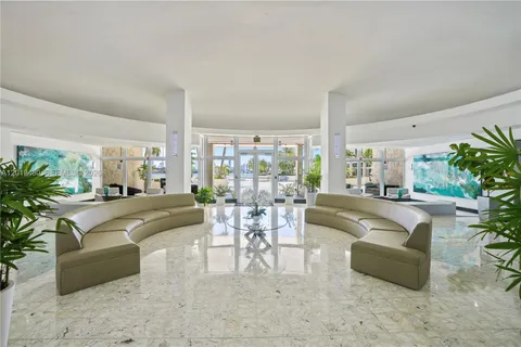 $372,000 | 1200 West Avenue, Unit 819, Miami Beach, FL 33139