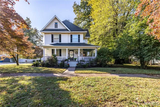 $250,000 | 409 East Cypress Street, Charleston, MO 63834