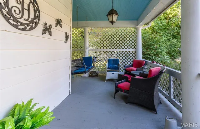 $250,000 | 409 East Cypress Street, Charleston, MO 63834