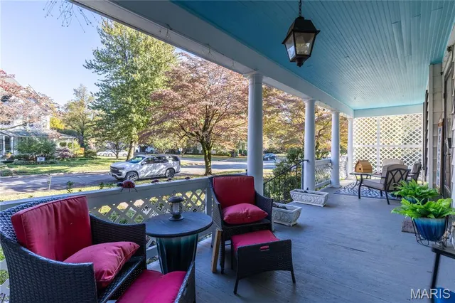 $250,000 | 409 East Cypress Street, Charleston, MO 63834