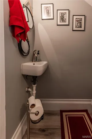 $250,000 | 409 East Cypress Street, Charleston, MO 63834