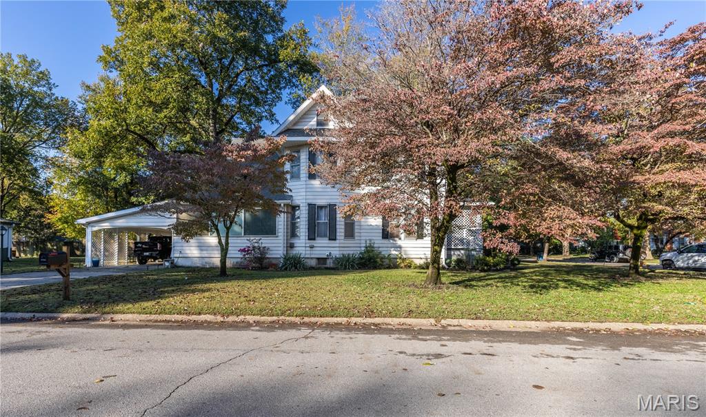 409 East Cypress Street Charleston, MO 63834 - Photo 2 of 57