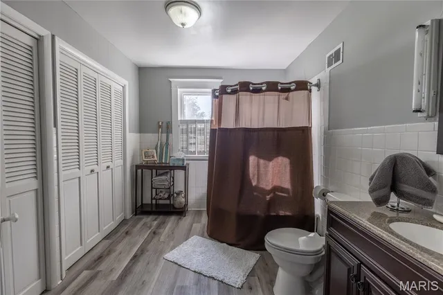 $250,000 | 409 East Cypress Street, Charleston, MO 63834