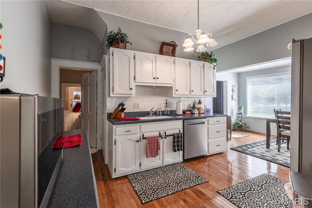 409 East Cypress Street Charleston, MO 63834 - Photo 55 of 57