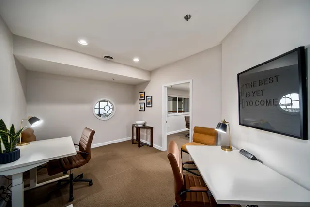 $385,000 | 4100 South Lake Drive, Unit 303, St. Francis, WI 53235