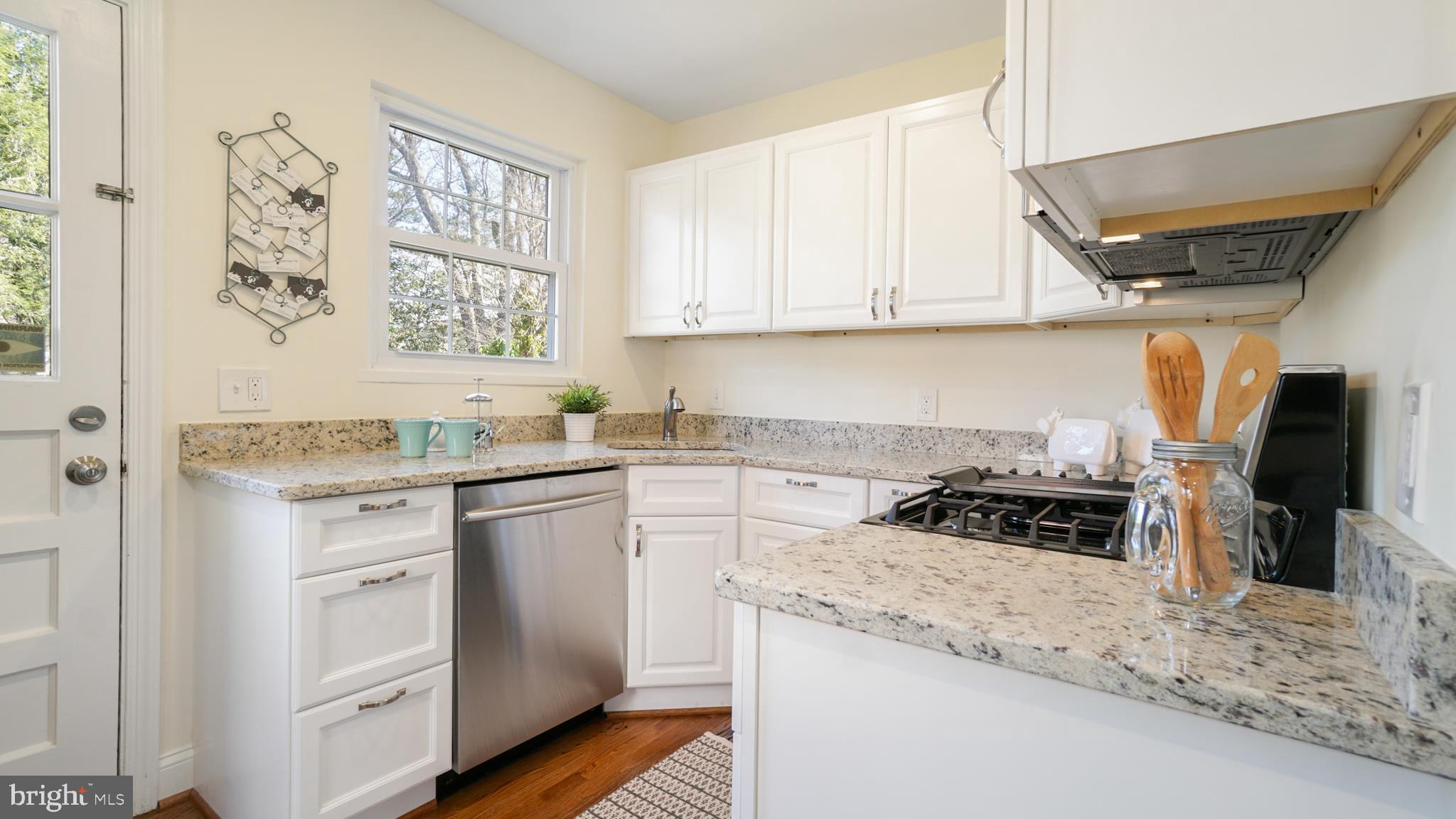 2415 Eccleston Street Silver Spring, MD 20902 - Photo 9 of 25 Gallery Image 9