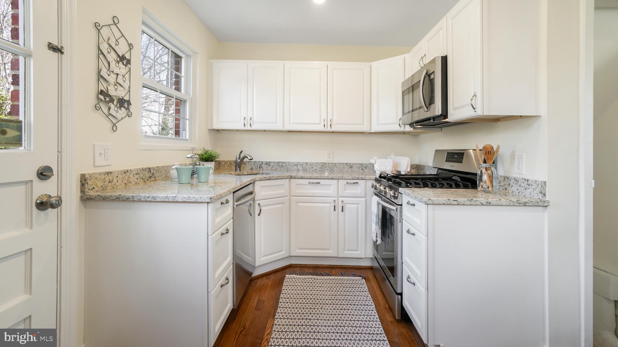 2415 Eccleston Street Silver Spring, MD 20902 - Photo 10 of 25 Gallery Image 10