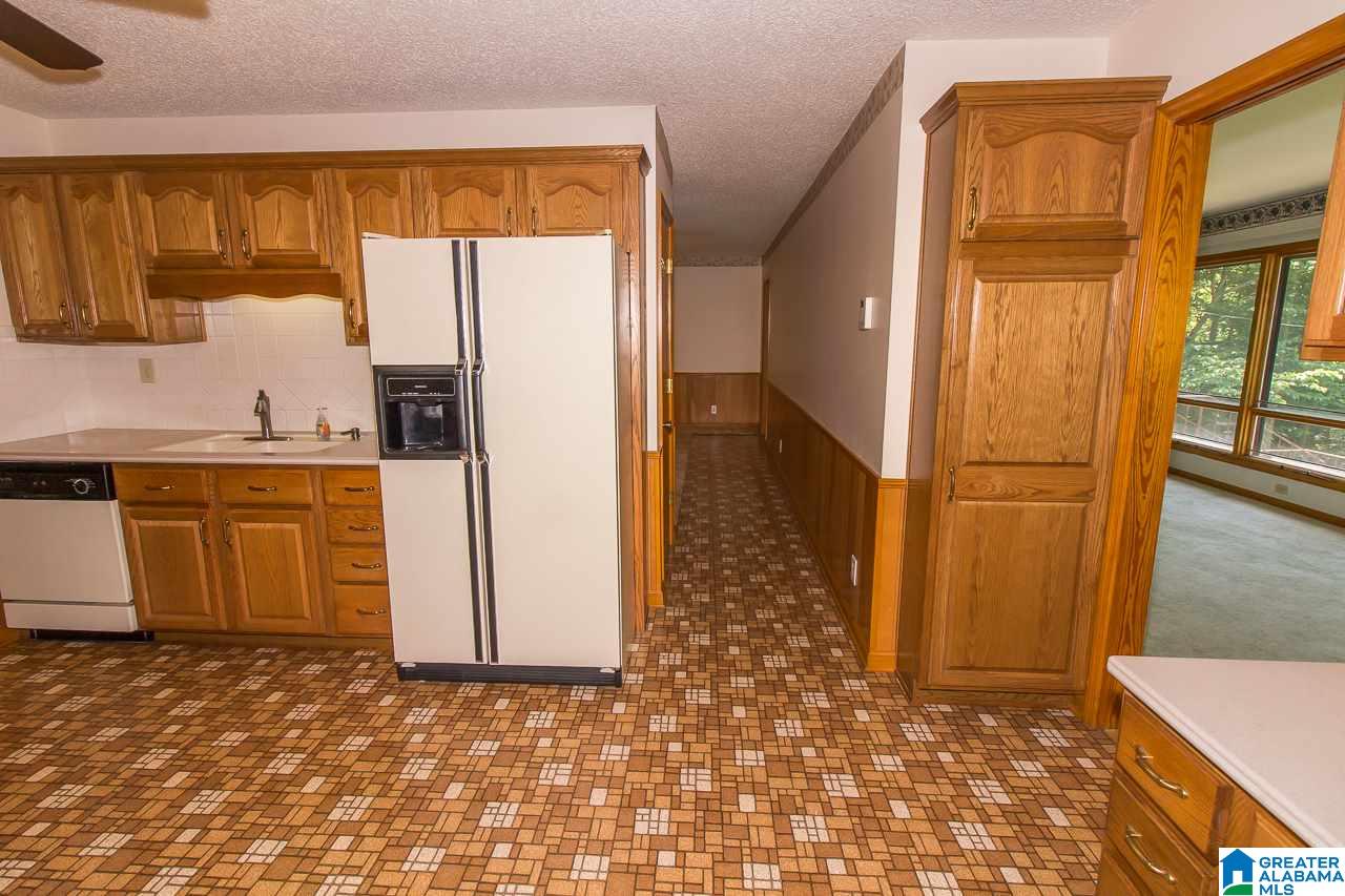 620 Portercrest Road Graysville, AL 35073 - Photo 12 of 45