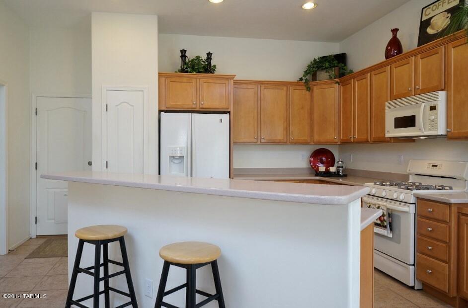 7899 North Rondure Loop Tucson, AZ 85743 - Photo 10 of 21 Gallery Image 10