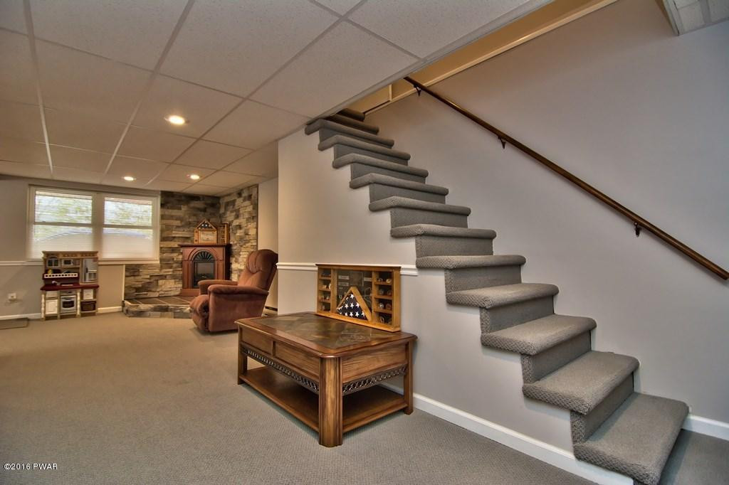 884 Deerfield Road Lake Ariel, PA 18436 - Photo 29 of 59