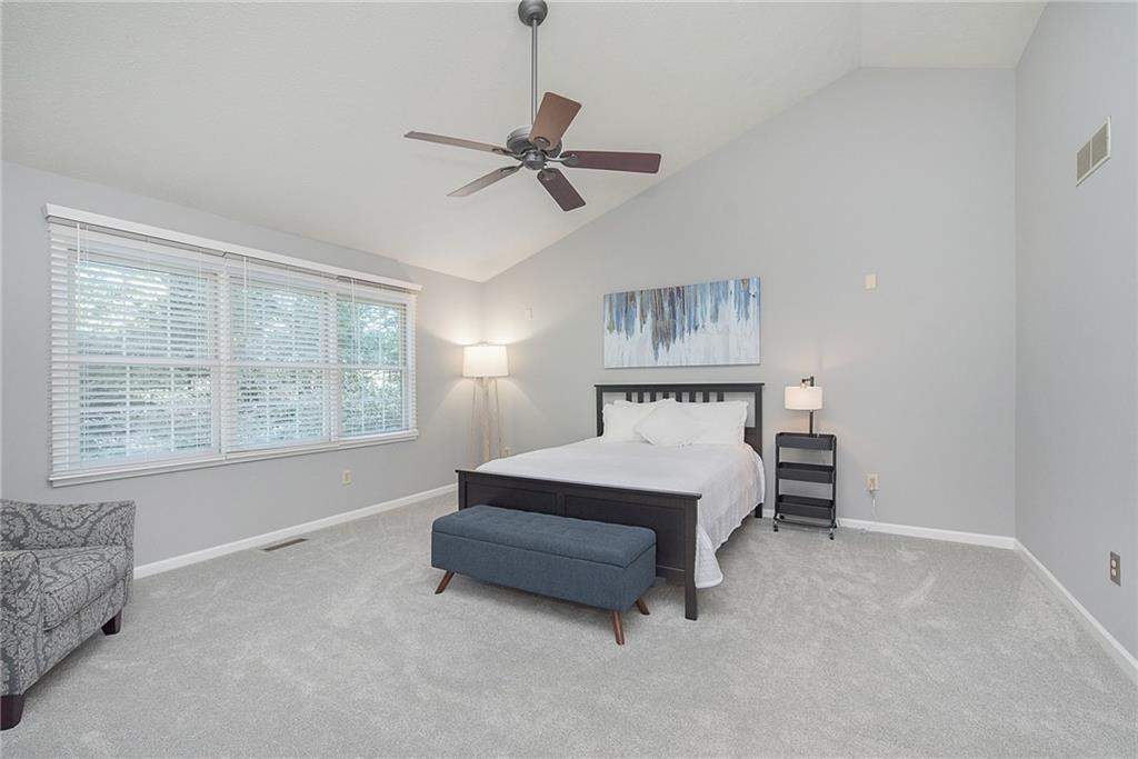 10856 Thistle Ridge Fishers, IN 46038 - Photo 17 of 31 Gallery Image 17