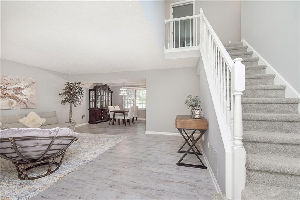 10856 Thistle Ridge Fishers, IN 46038 - Photo 5 of 31 Gallery Image 5