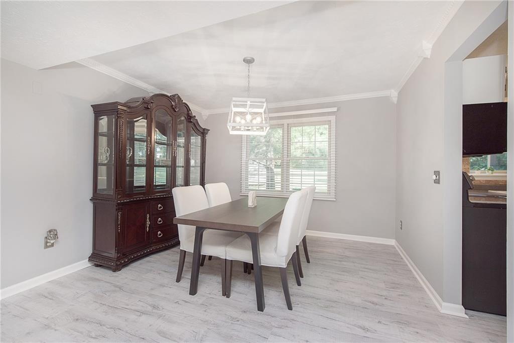 10856 Thistle Ridge Fishers, IN 46038 - Photo 9 of 31 Gallery Image 9