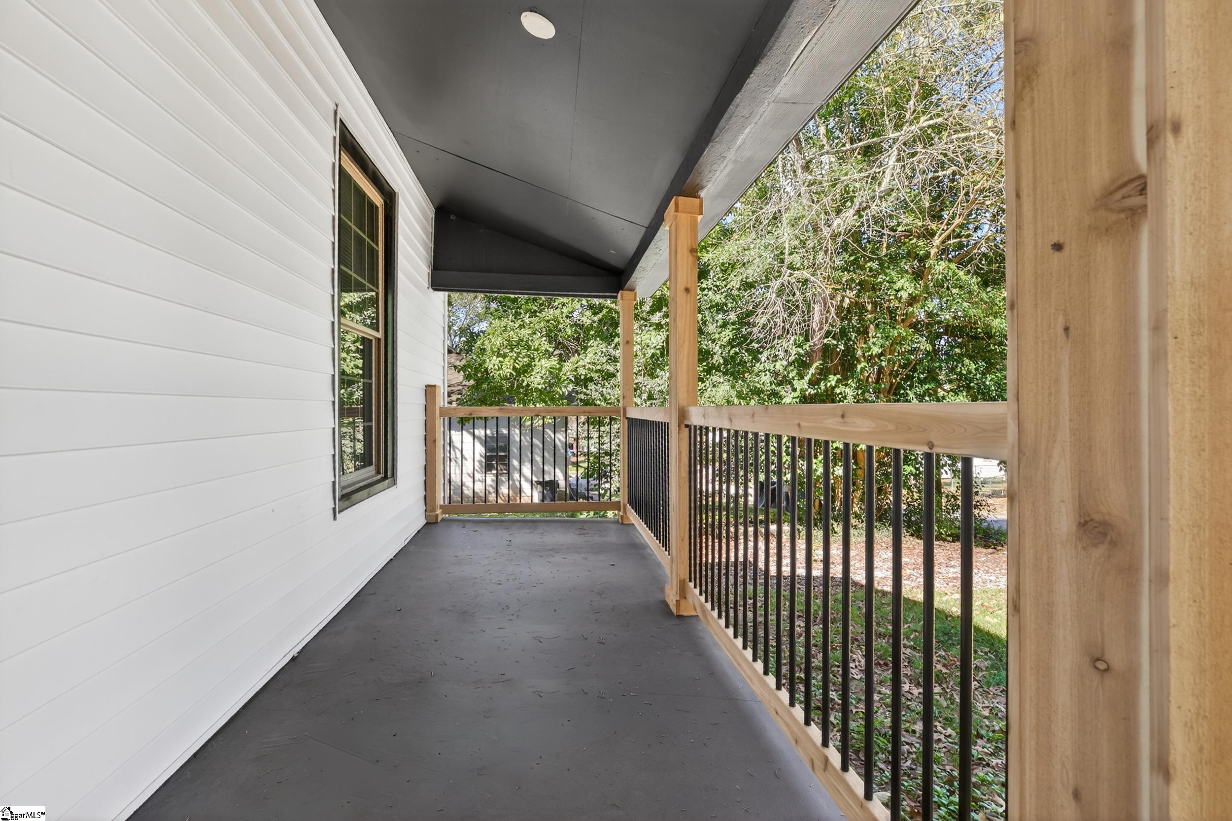 25 South Riegel Avenue Ware Shoals, SC 29692 - Photo 5 of 31