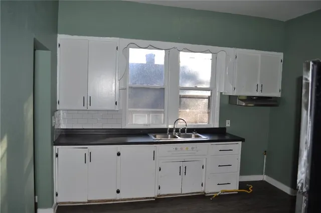 $84,900 | 2405 South 18th Street, St. Joseph, MO 64503