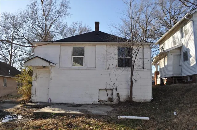 $84,900 | 2405 South 18th Street, St. Joseph, MO 64503
