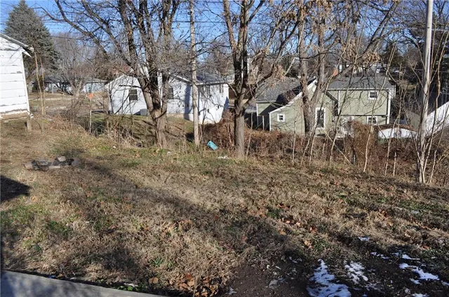 $84,900 | 2405 South 18th Street, St. Joseph, MO 64503