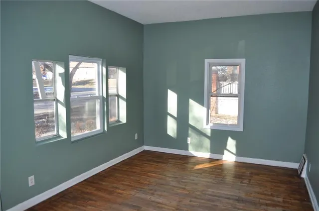 $84,900 | 2405 South 18th Street, St. Joseph, MO 64503