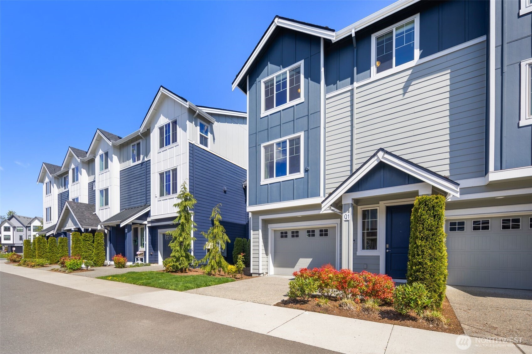 1621 Seattle Hill Road, Unit Q1 Bothell, WA 98012 - Photo 4 of 40 Gallery Image 4
