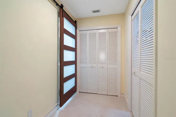 $419,500 | 4033 Wilshire Circle East, Unit 139, Sarasota, FL 34233