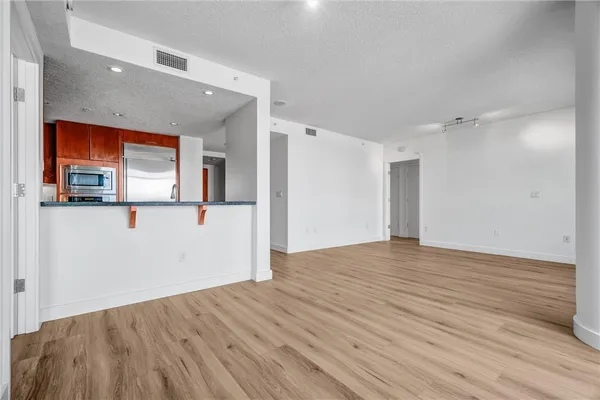 $4,900 | 3131 Michelson Drive, Unit 706, Irvine, CA 92612