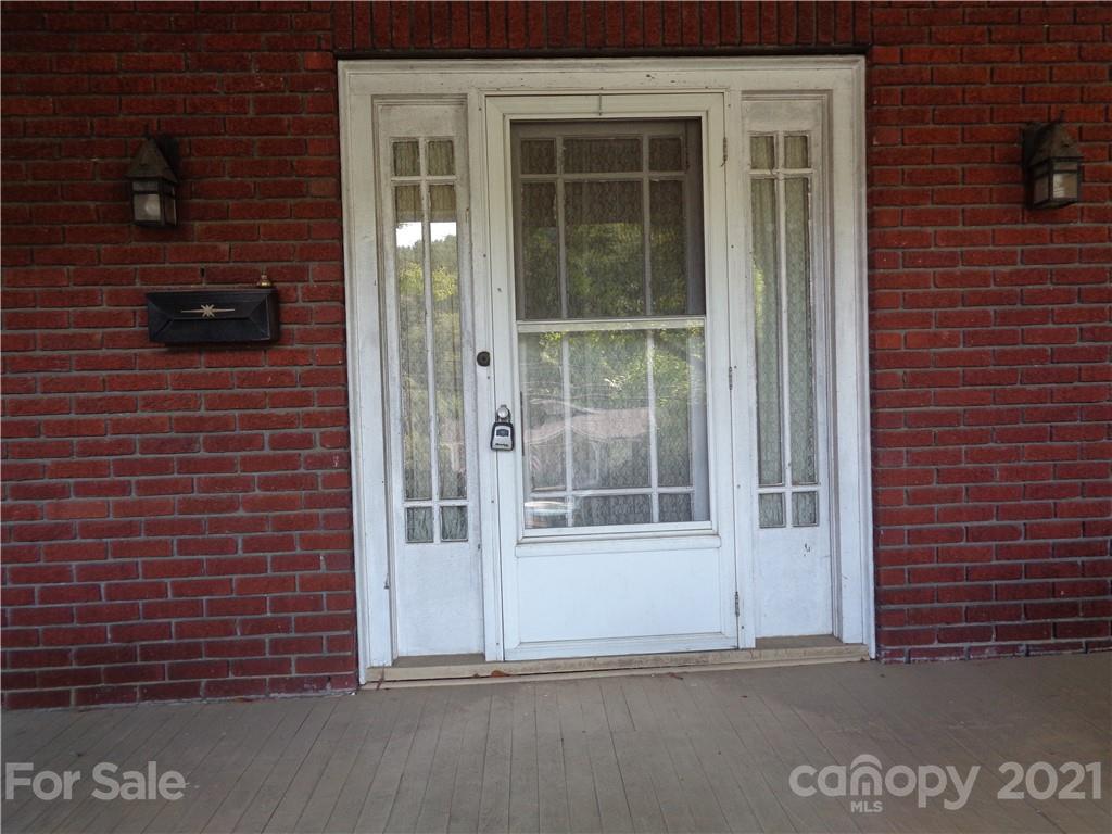 493 Rutherford Road Marion, NC 28752 - Photo 2 of 44 Gallery Image 2