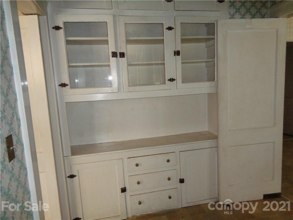 493 Rutherford Road Marion, NC 28752 - Photo 12 of 44 Gallery Image 12