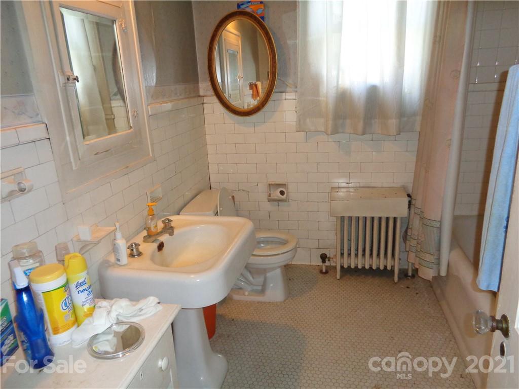 493 Rutherford Road Marion, NC 28752 - Photo 28 of 44 Gallery Image 28
