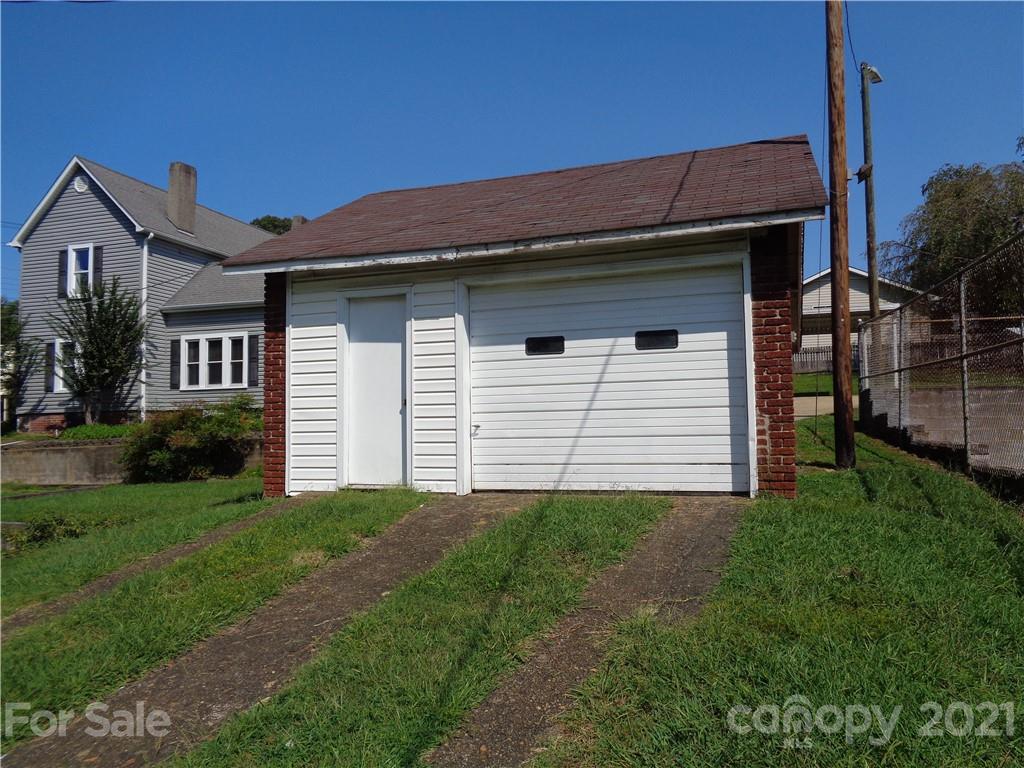 493 Rutherford Road Marion, NC 28752 - Photo 36 of 44 Gallery Image 36