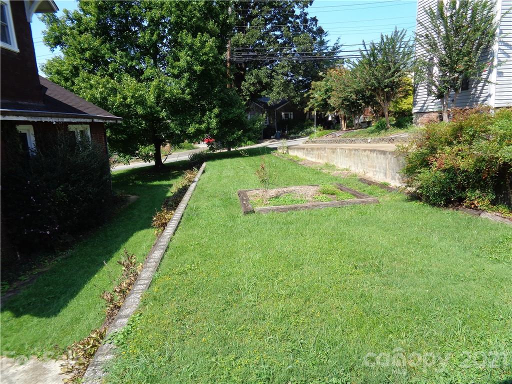 493 Rutherford Road Marion, NC 28752 - Photo 38 of 44 Gallery Image 38