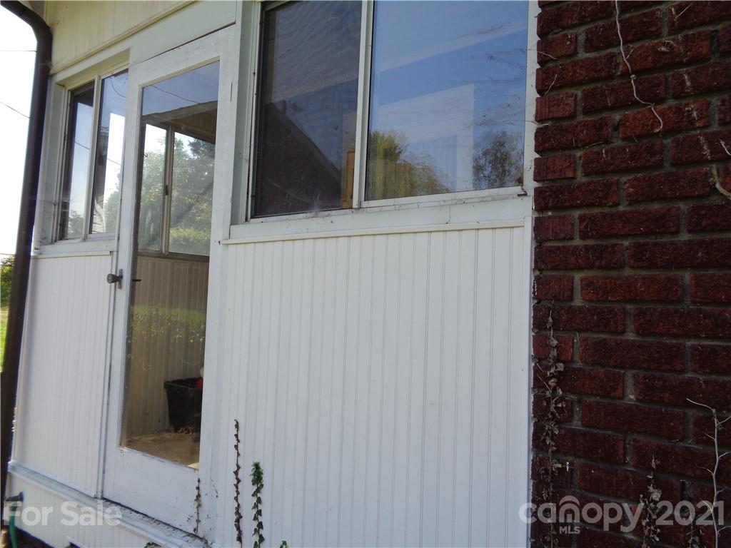 493 Rutherford Road Marion, NC 28752 - Photo 41 of 44 Gallery Image 41