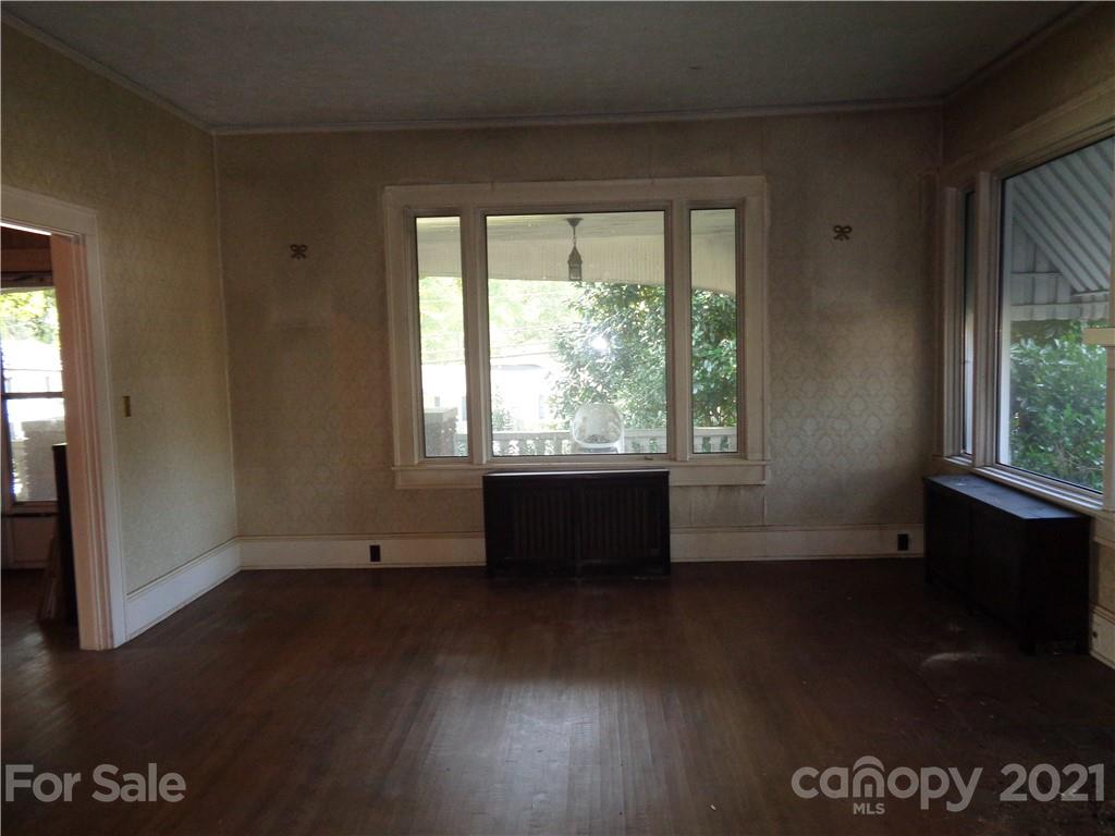 493 Rutherford Road Marion, NC 28752 - Photo 7 of 44 Gallery Image 7