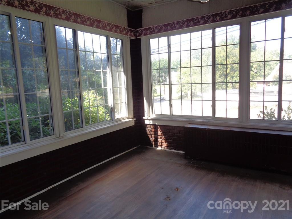493 Rutherford Road Marion, NC 28752 - Photo 8 of 44 Gallery Image 8