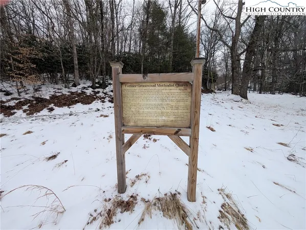a view of outdoor space yard and utility