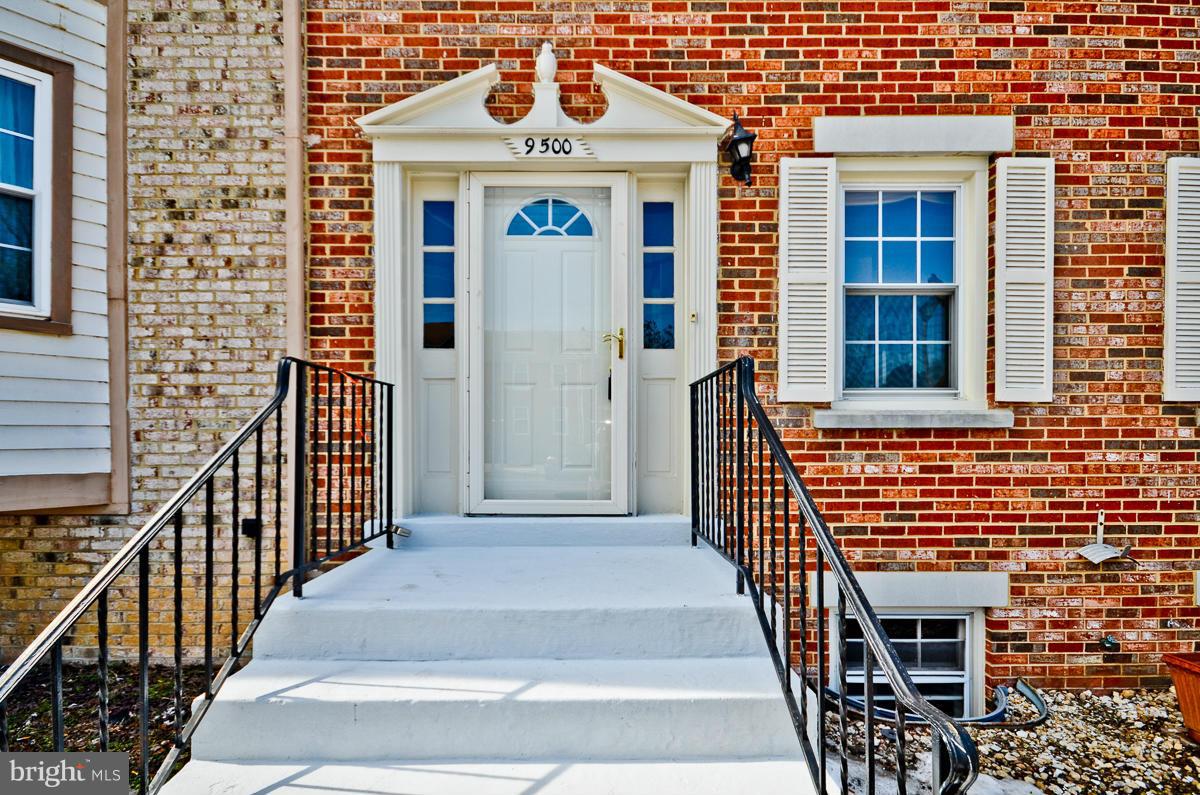 9500 Unity Lane Lorton, VA 22079 - Photo 2 of 30 Exterior (Front)