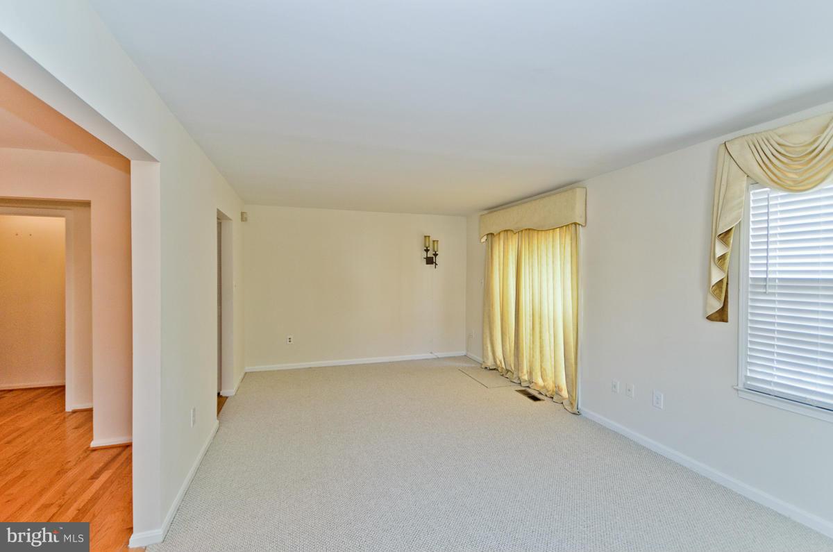 9500 Unity Lane Lorton, VA 22079 - Photo 12 of 30 Family Room