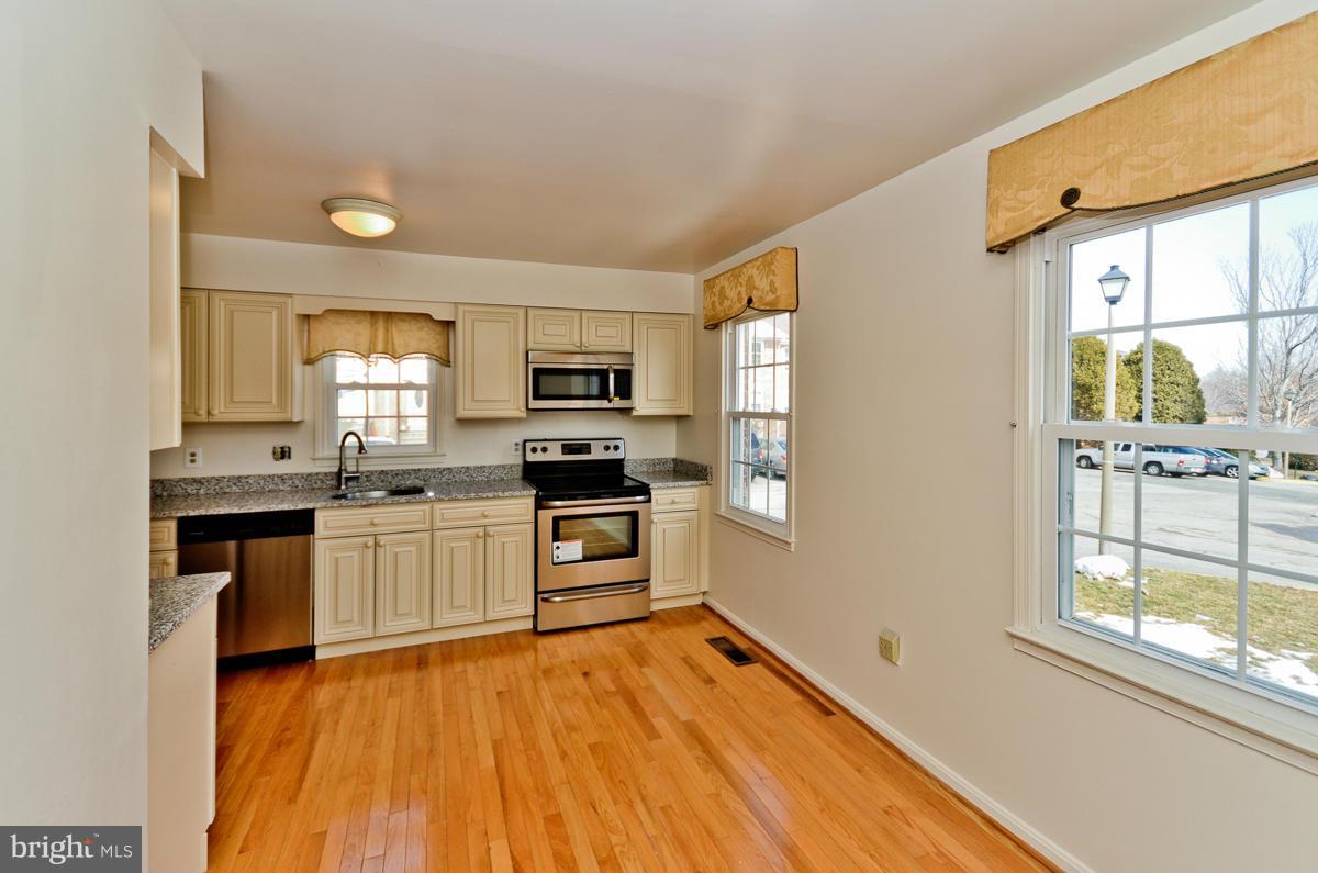 9500 Unity Lane Lorton, VA 22079 - Photo 5 of 30 Kitchen