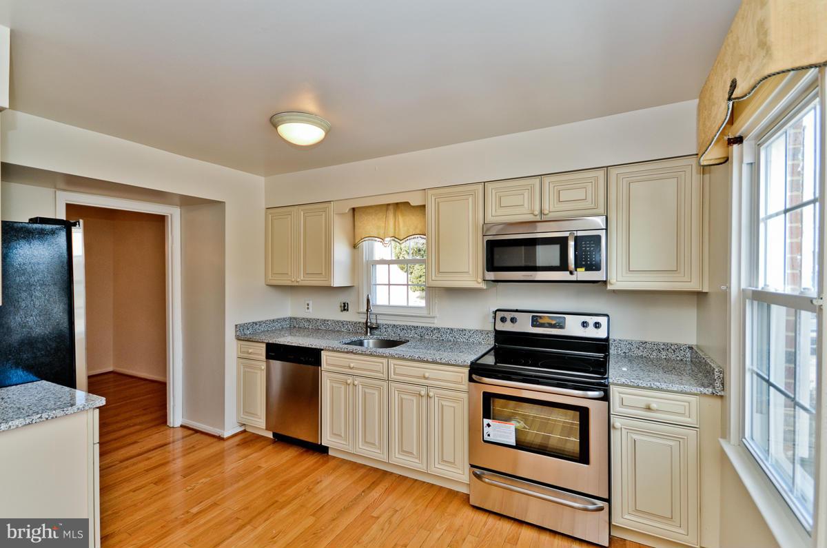 9500 Unity Lane Lorton, VA 22079 - Photo 6 of 30 Kitchen