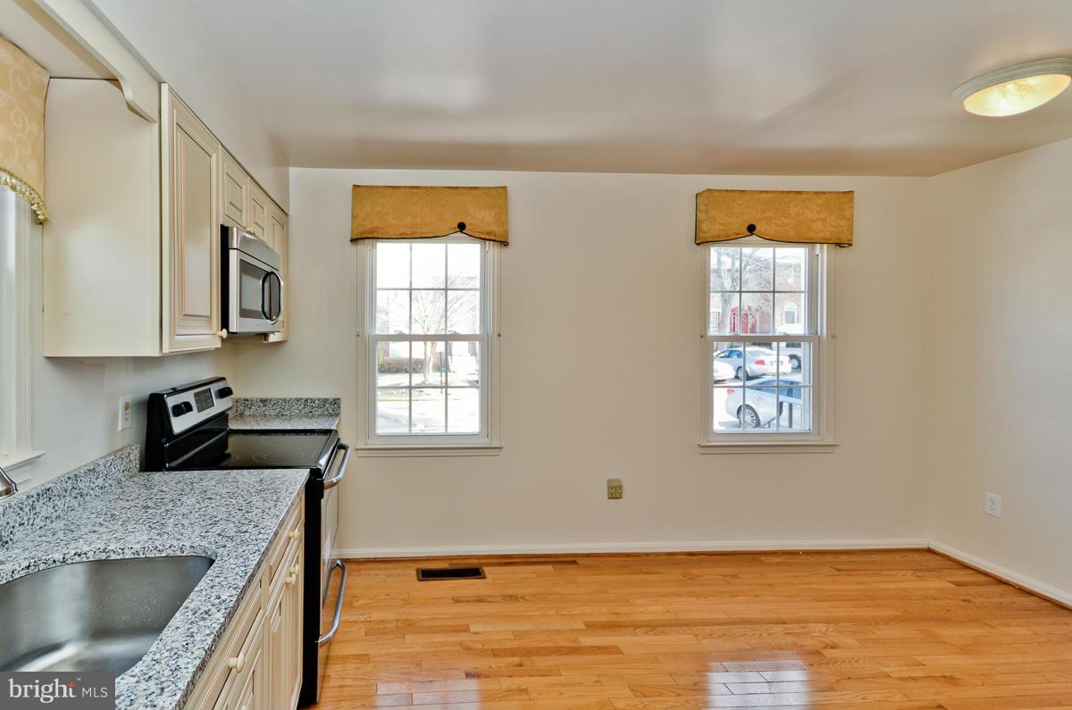 9500 Unity Lane Lorton, VA 22079 - Photo 8 of 30 Kitchen