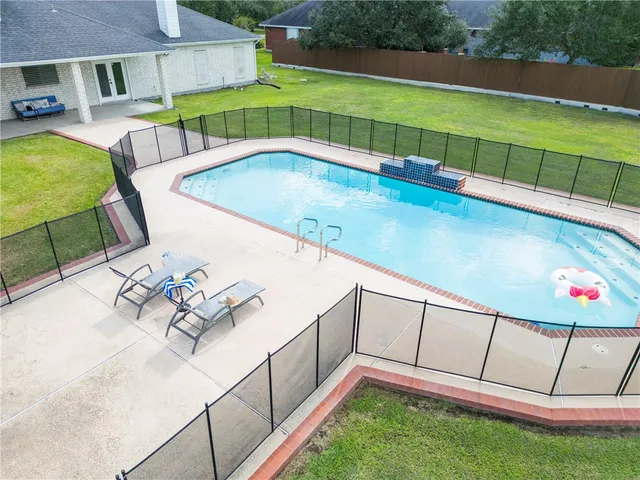 $650,000 | 6041 King Trail, Corpus Christi, TX 78414