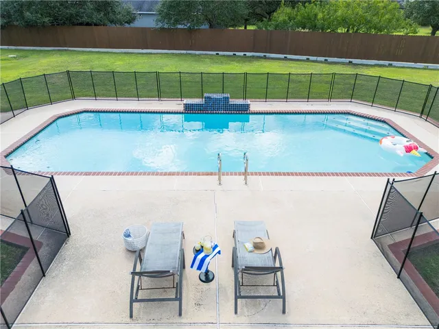 $650,000 | 6041 King Trail, Corpus Christi, TX 78414